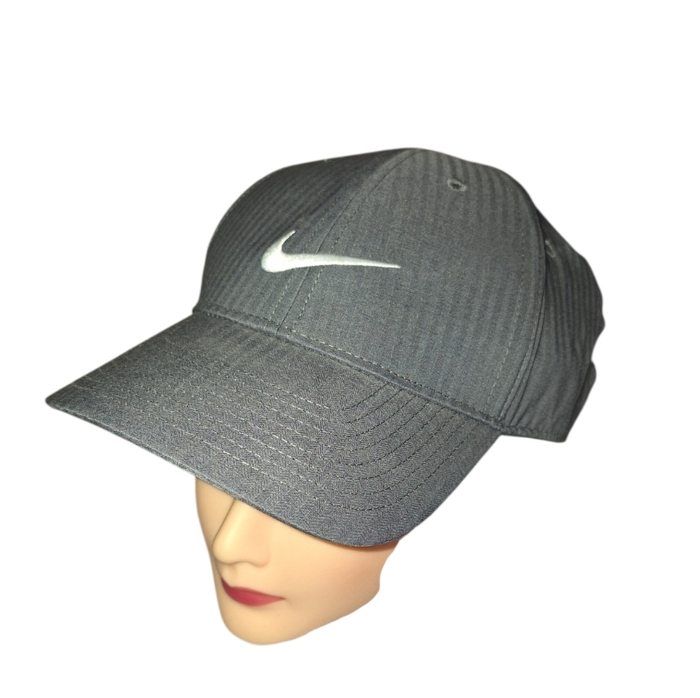 Nike Golf Gray Hat Legacy91 One Size Fits Most Gray with White Swoosh Sporty